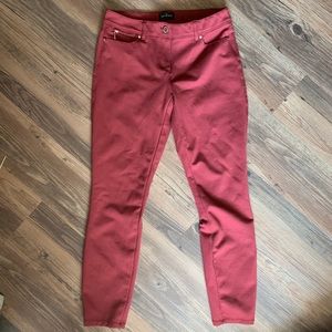 Super flattering berry pants